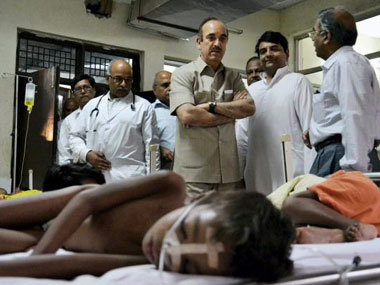 Encephalitis toll in UP climbs to 304 Encephalitis toll in UP climbs to 304