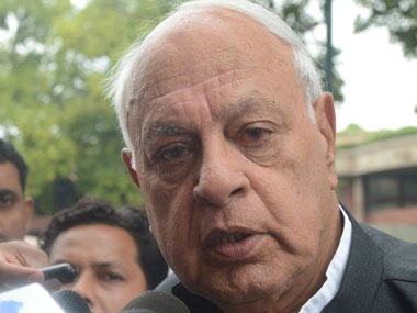 Muzaffarnagar riots: Farooq Abdullah wants Centre, state to curb violence Muzaffarnagar riots: Farooq Abdullah wants Centre, state to curb violence