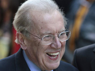 Veteran broadcaster David Frost dies at 74 after heart attack Veteran broadcaster David Frost dies at 74 after heart attack