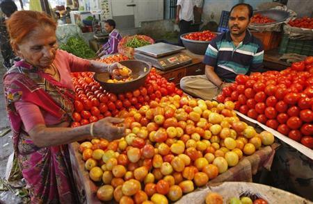 After onions, tomato sells at Rs 80/kg; rice to get pricier too After onions, tomato sells at Rs 80/kg; rice to get pricier too