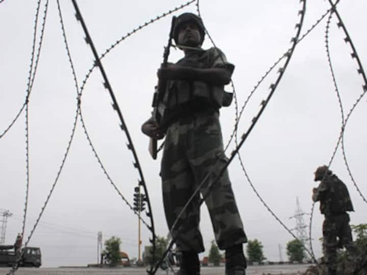 Within hours of flag meeting Pak violates ceasefire again