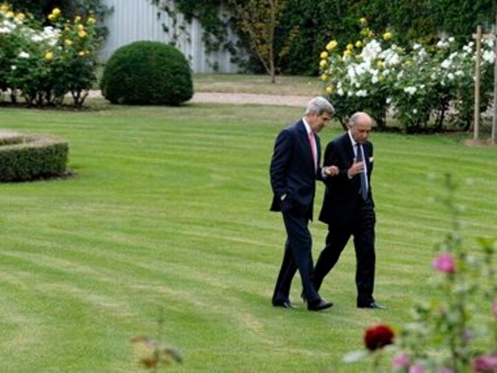 France to float UN resolution to make Syria dismantle chemical weapons