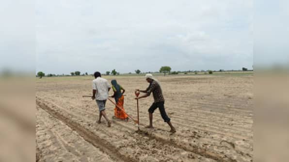 Why Bharat Nirman's Land Bill ad is a hustle