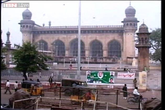 Mecca Masjid blast: HC cancels compensation to Muslims wrongly arrested Mecca Masjid blast: HC cancels compensation to Muslims wrongly arrested