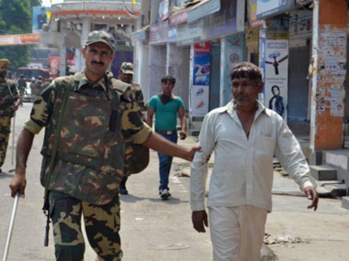Muzaffarnagar curfew relaxed, death toll rises to 43 Muzaffarnagar curfew relaxed, death toll rises to 43