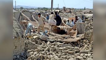 Pakistan earthquake: Survivors battle hunger, disease 