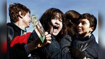 Gay rights protest in St Petersburg ends in clashes, arrests
