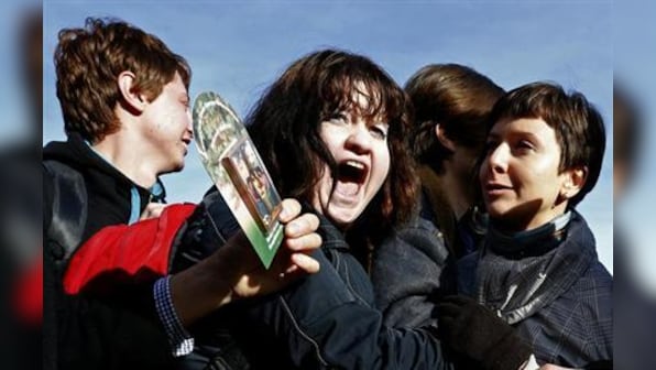 Gay rights protest in St Petersburg ends in clashes, arrests