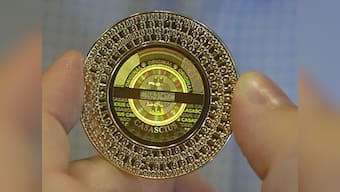 Bitcoin crashes after FBI shuts down underground site Silk Road