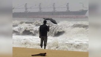 Odisha: With Phailin approaching, 2.5 lakh people evacuated in 24 hours