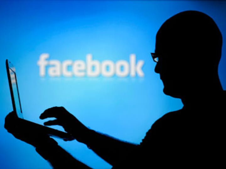 Too much Facebook use may fuel eating disorders: study