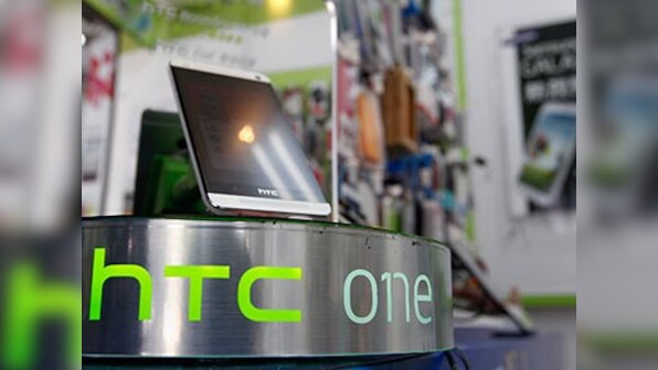 Sagging sales see HTC post first-ever quarterly loss