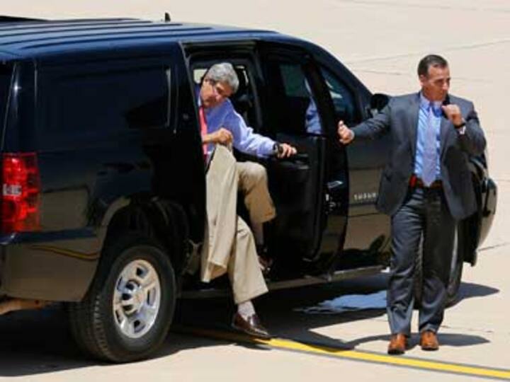 John Kerry urges Congress to end US shutdown