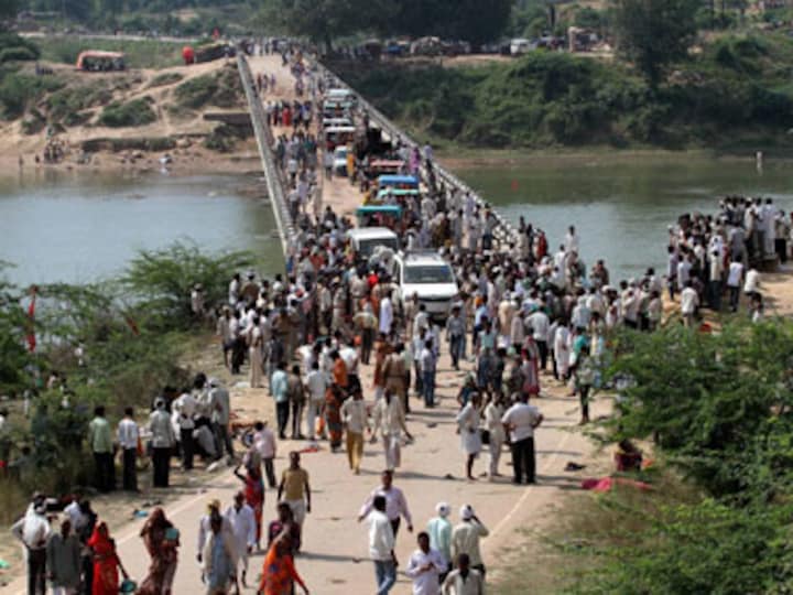 MP stampede: Govt constitutes judicial panel for probe 