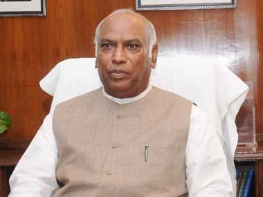 Railway Minister Mallikarjun Kharge. Image courtesy PIB