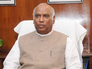 Kharge seeks FDI for railway infrastructure Kharge seeks FDI for railway infrastructure