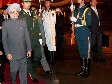 Manmohan-Keqiang talks begin, border issue to find prominence Manmohan-Keqiang talks begin, border issue to find prominence