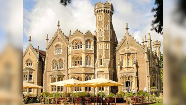 Sahara's Subrata Roy buys 'Dracula' Hotel in UK 
