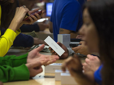 Planning to buy RCom's iPhone 5? Here's how you can port your number