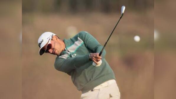 Guthrie, Cabrera-Bello tied for lead in Shanghai