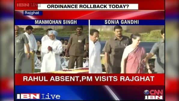PM, Sonia pay respect to Mahatma at Raj Ghat, but where is Rahul?