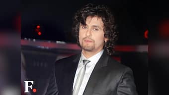 Sonu Nigam complains to cops about threatening calls from Chhota Shakeel