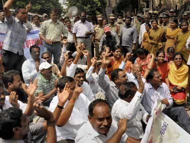 Hyderabad: Security tightened for YSR Congress' public meet Hyderabad: Security tightened for YSR Congress' public meet