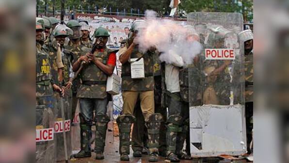 Telangana row: United Andhra supporters protest outside PM's house