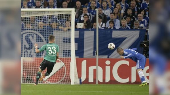 Torres scores two on 100th appearance as Chelsea thump Schalke