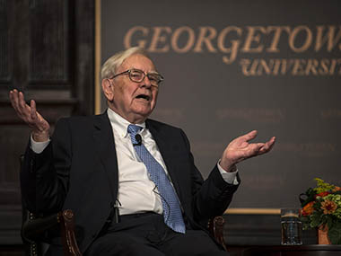 Buffett calls threat to not raise US debt limit a 'political weapon': CNBC Buffett calls threat to not raise US debt limit a 'political weapon': CNBC