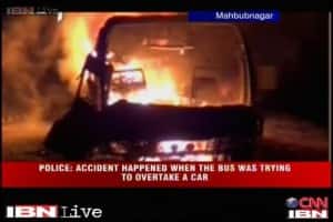 bus_burn_mahbubnagar