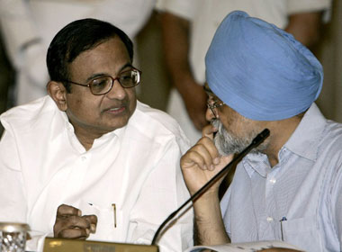 CAD to be much lower next quarter says Chidambaram CAD to be much lower next quarter says Chidambaram