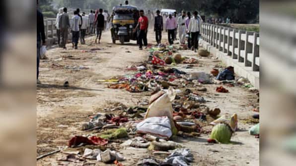 MP temple stampede: Govt suspends Datia collector and officials 