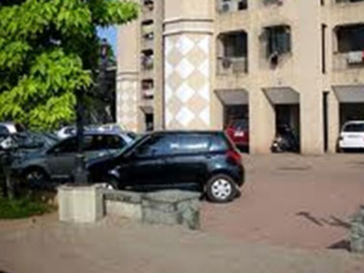 Penalised: Flat owner to get Rs 5 lakh from builder for being denied parking space 