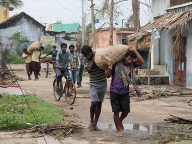 Odisha: Corporators interrogated on cyclone relief loot Odisha: Corporators interrogated on cyclone relief loot