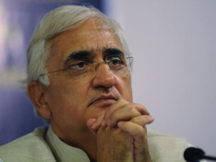Strategic ties vs domestic pressure: Khurshid's tricky Mission Lanka
