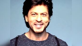 Shah Rukh Khan invites media to his birthday party