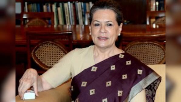 Health insurance for poor launches in Maharashtra