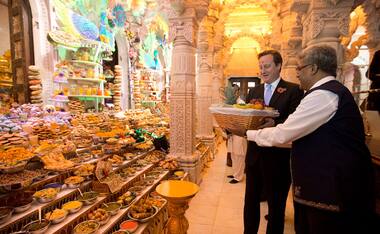 Photos: David Cameron and wife Samantha celebrate Diwali in London 