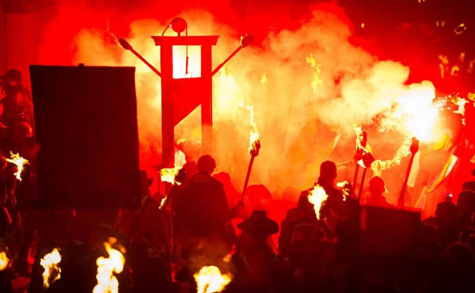 Bonfire societies parade through the streets during the Bonfire Night celebrations on November 5, 2013 in Lewes, Sussex in England. AFP
