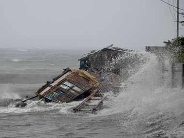 At least 4 dead as typhoon Haiyan lashes Philippines At least 4 dead as typhoon Haiyan lashes Philippines