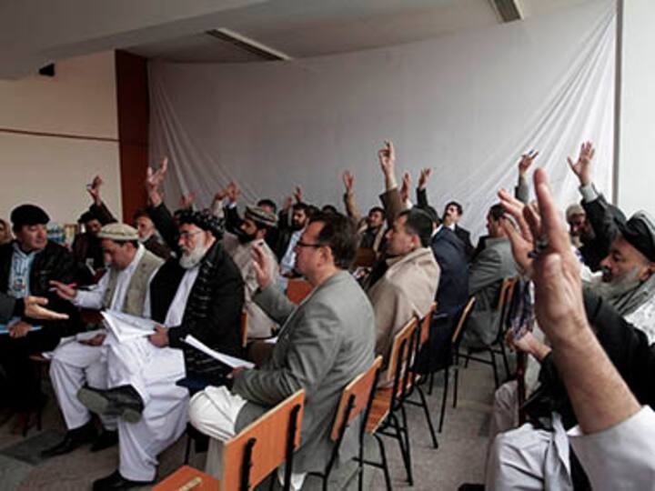 Karzai stands his ground, will defer signing of security deal to successor 