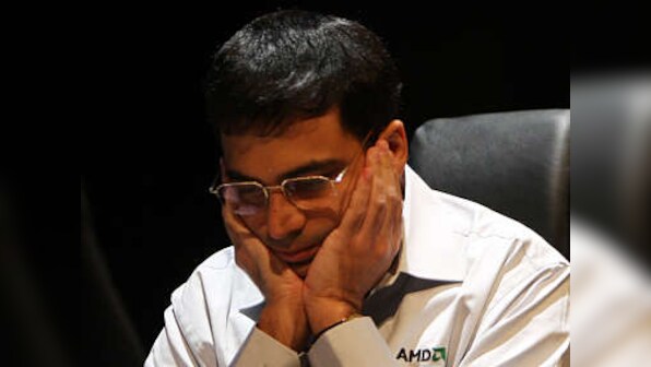 World Chess C'ship: Anand blunder gives Carlsen win in Game Nine
