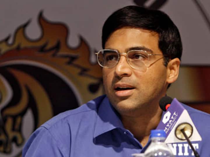 Playing Carlsen was like playing a human computer: Anand