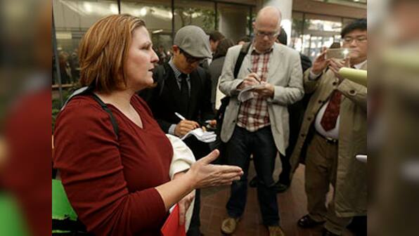 Samsung to pay Apple $290 mn for copying iPhone, iPad features