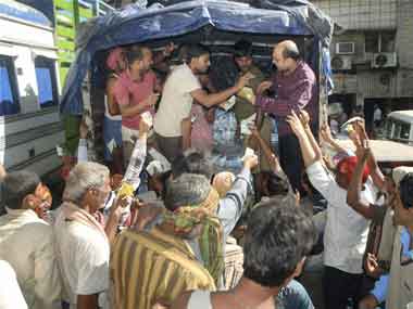 Gogoi allays fear on salt scarcity in Assam Gogoi allays fear on salt scarcity in Assam