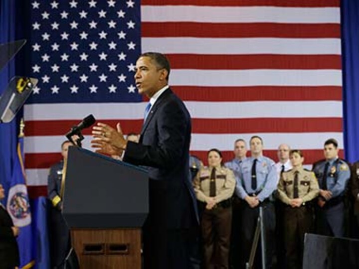 Obama pays tribute to JFK on assassination anniversary