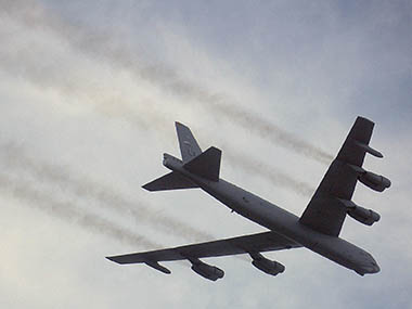 Bombardier suspends business jet programme, to cut 1000 jobs Bombardier suspends business jet programme, to cut 1000 jobs