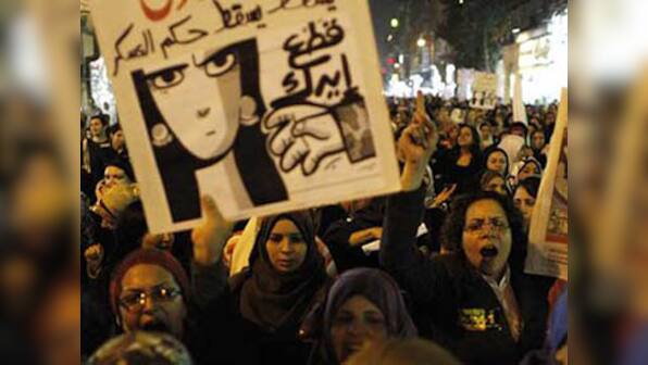 Protesters rally in Cairo's Tahrir Square against security forces