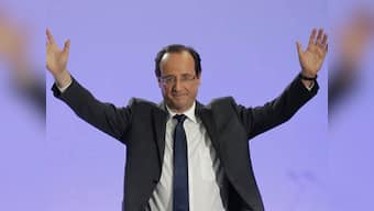 French prez Francois Hollande booed by protesters at World War ceremony
